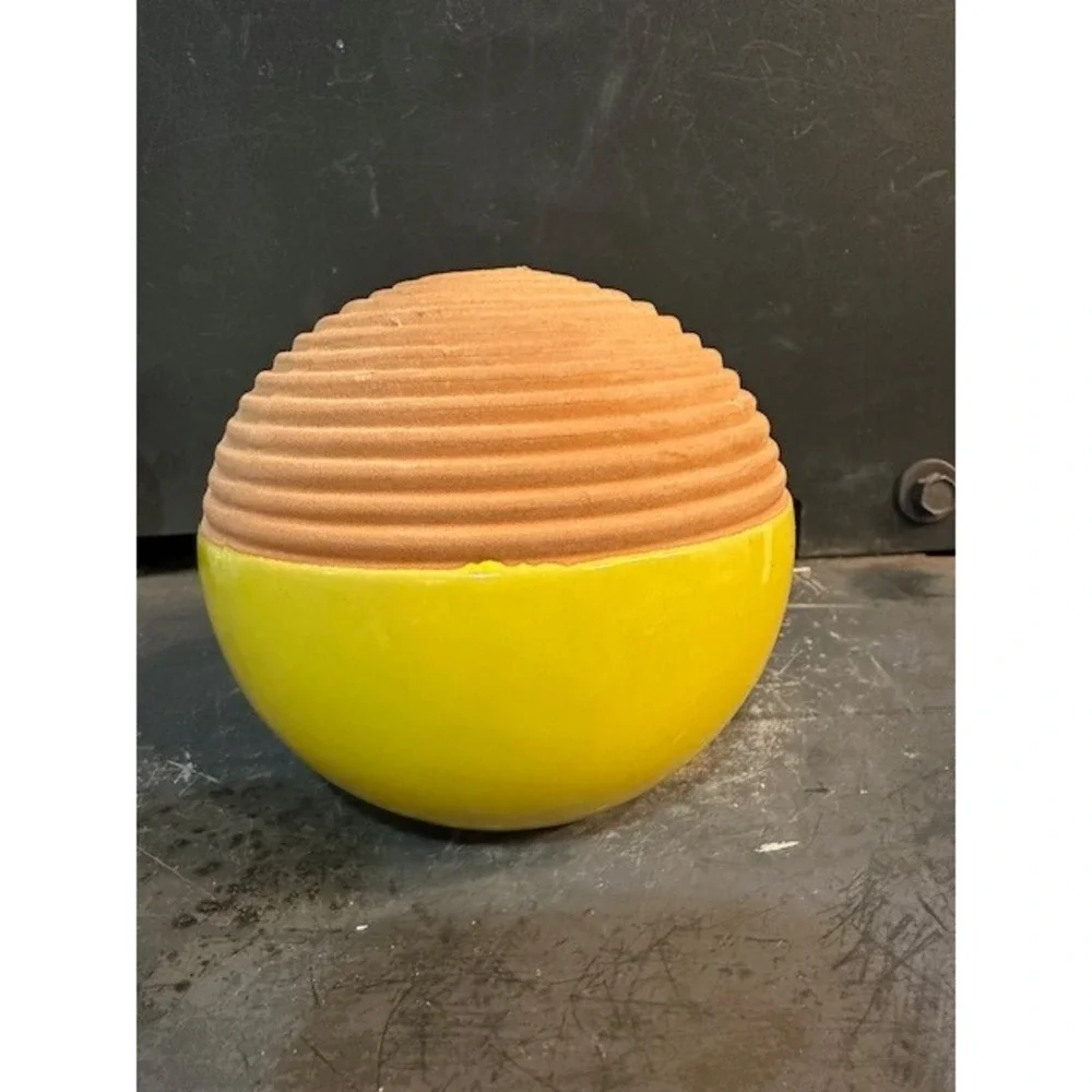 Vintage Style Yellow Ceramic Smiley Face‎ Vase Terracotta Ribbed Round Planter